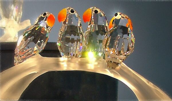 Swarovski_lovebirds_babies_199123 | The Crystal Lodge