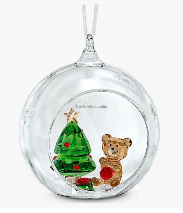 Swarovski_ornament_ball_scene_5533942 | The Crystal Lodge