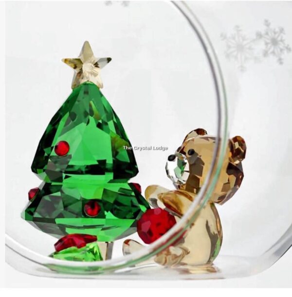 Swarovski_ornament_ball_scene_5533942 | The Crystal Lodge