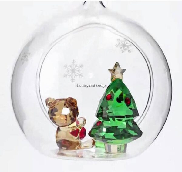 Swarovski_ornament_ball_scene_5533942 | The Crystal Lodge