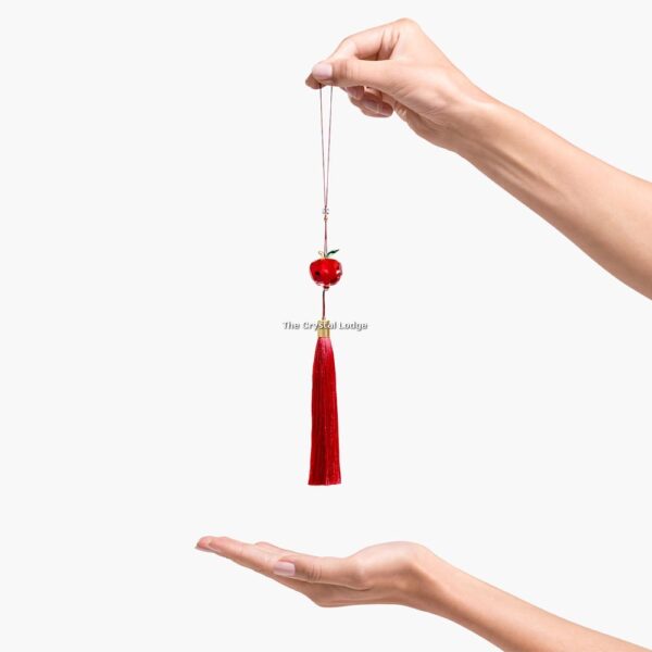 Swarovski_ornament_red_apple_5491975 | The Crystal Lodge