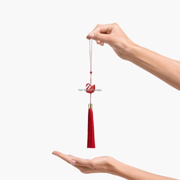 Swarovski_ornament_red_swan_5528080 | The Crystal Lodge