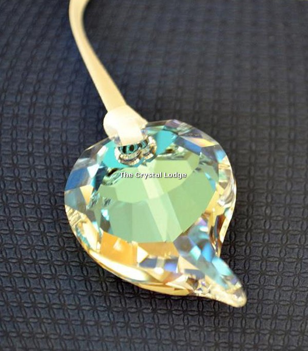 Swarovski_peacock_feather_ornament_5068812 | The Crystal Lodge