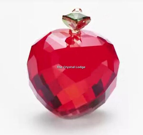 Swarovski_red_apple_2020_5491974 | The Crystal Lodge