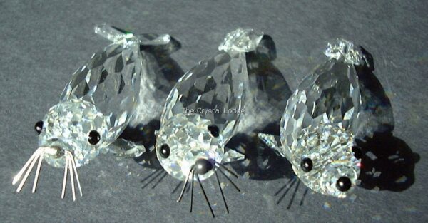 Swarovski_seal_large_v2_silver_whiskers_usa_012261 | The Crystal Lodge