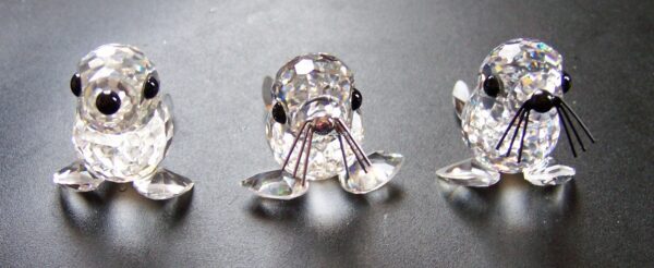 Swarovski_seal_mini_v2_silver_whiskers_usa_012530 | The Crystal Lodge