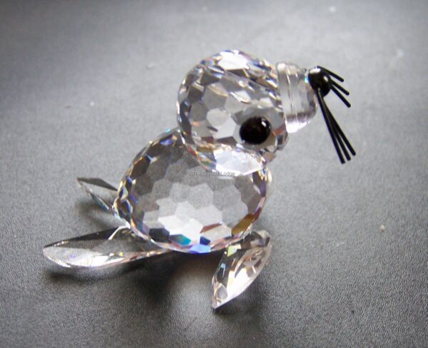 Swarovski_seal_mini_v3_black_whiskers_012530 | The Crystal Lodge