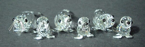 Swarovski_seal_mini_v3_black_whiskers_012530 | The Crystal Lodge