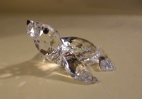 Swarovski_sealion_baby_221120 | The Crystal Lodge