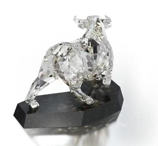 Swarovski_soulmates_bull_1035340 | The Crystal Lodge