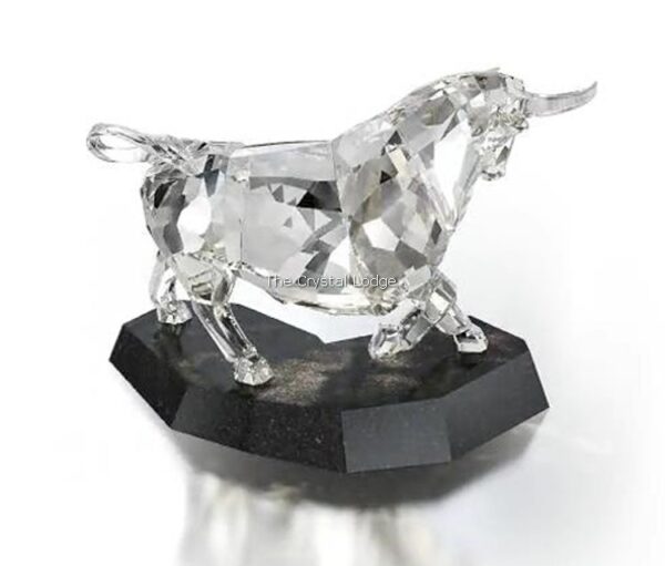 Swarovski_soulmates_bull_1035340 | The Crystal Lodge