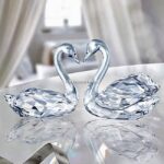 Swarovski_swan_couple_5135936_00_WM Swarovski_swan_couple_5135936 | The Crystal Lodge