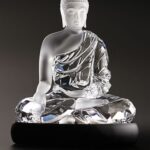 Swarovski_Buddha_5064252 _00_WM Swarovski_Buddha_5064252 | The Crystal Lodge