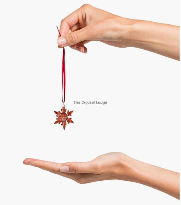 Swarovski_Christmas_holiday_ornament_red_2020_little_5527750 | The Crystal Lodge