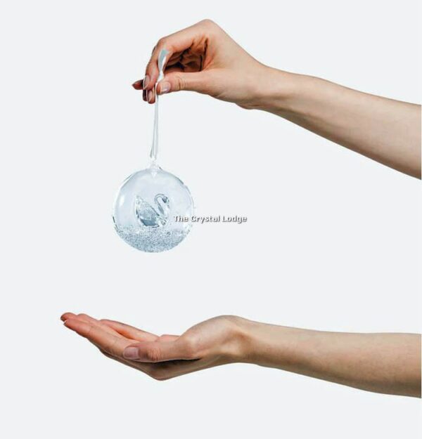 Swarovski_Christmas_ornament_ball_2020_swan_5453639 | The Crystal Lodge