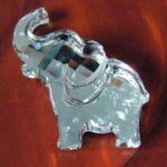 Swarovski_Ernie_the_elephant_magnet_681541_1_WM Swarovski_Ernie_the_elephant_magnet_681541 | The Crystal Lodge