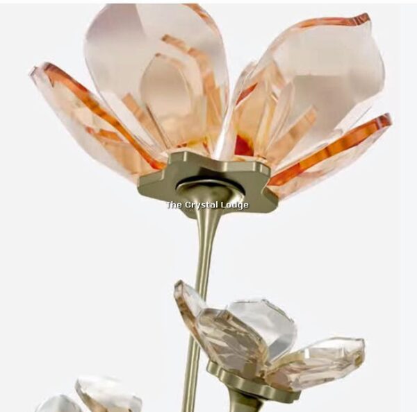 Swarovski_Garden_Tales_magnolia_5557799 | The Crystal Lodge