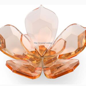 Swarovski_Garden_Tales_magnolia_magnet_large_5580028 | The Crystal Lodge