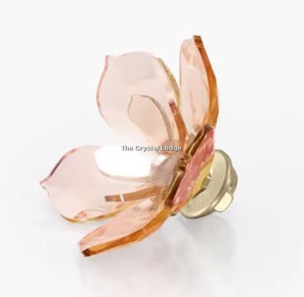 Swarovski_Garden_Tales_magnolia_magnet_large_5580028 | The Crystal Lodge