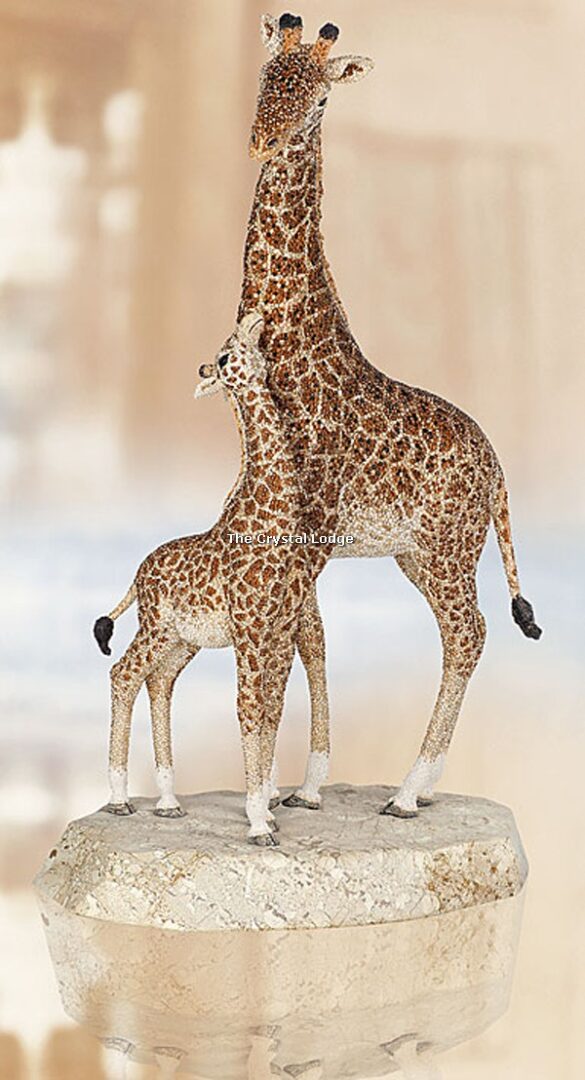 Swarovski_Myriad_Kya_Giraffe_5302525 | The Crystal Lodge