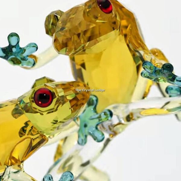 Swarovski_Paradise_Frogs_2020_5522680 | The Crystal Lodge