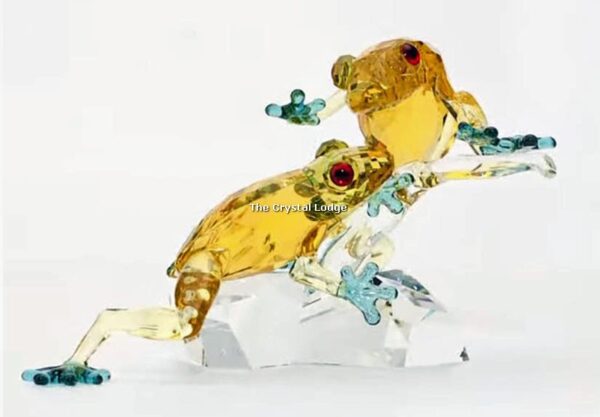 Swarovski_Paradise_Frogs_2020_5522680 | The Crystal Lodge