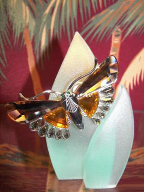 Swarovski_Paradise_bugs_Brooch_butterfly_aikawa_light_topaz_622585 | The Crystal Lodge