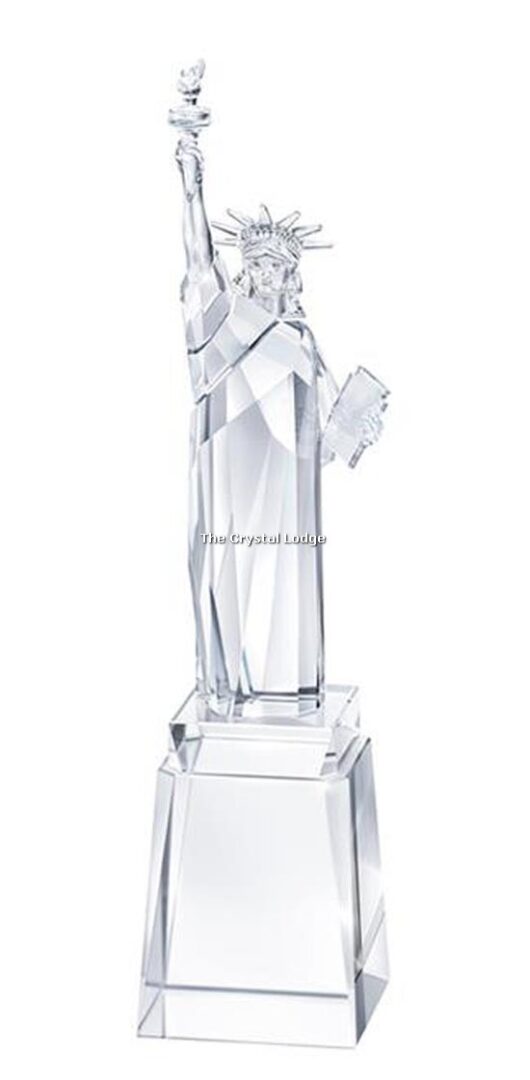 Swarovski_Statue_of_Liberty_5428011 | The Crystal Lodge