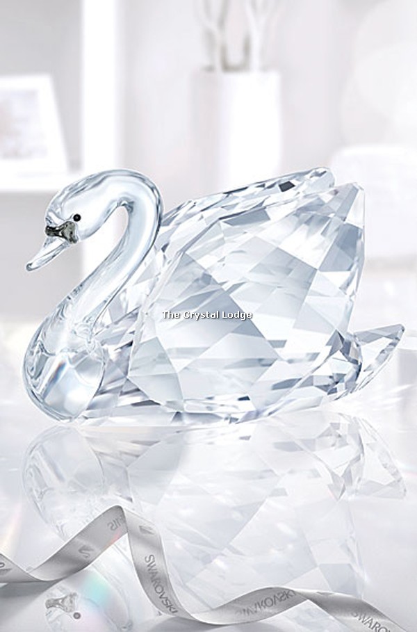 Swarovski_Swan_small_2018_issue_5400171 | The Crystal Lodge