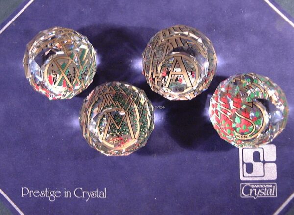 Swarovski_XMAS_paperweights | The Crystal Lodge