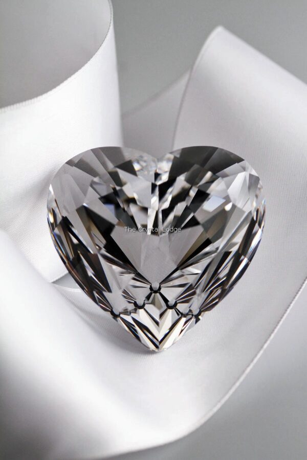 Swarovski_brilliant_heart_5063339 | The Crystal Lodge