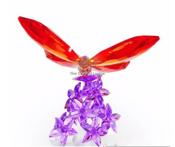 Swarovski_butterfly_on_flowers_5136833 | The Crystal Lodge