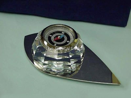 Swarovski_compass_op_art_607029 | The Crystal Lodge