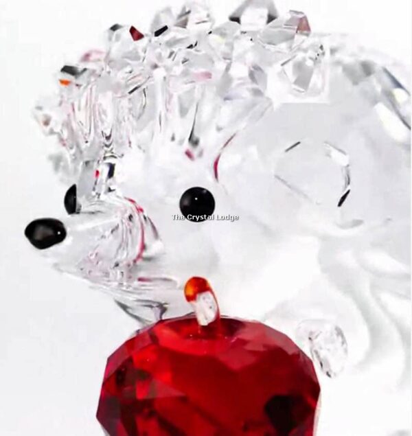 Swarovski_hedgehog_with_apple_5532203 | The Crystal Lodge