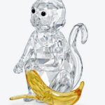 Swarovski_monkey_with_banana_5524239_1_WM Swarovski_monkey_with_banana_5524239 | The Crystal Lodge