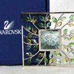 Swarovski_picture_frame_Leaves_square_jonquil_peridot_660731_1_WM Swarovski_picture_frame_Leaves_square_jonquil_peridot_660731 | The Crystal Lodge