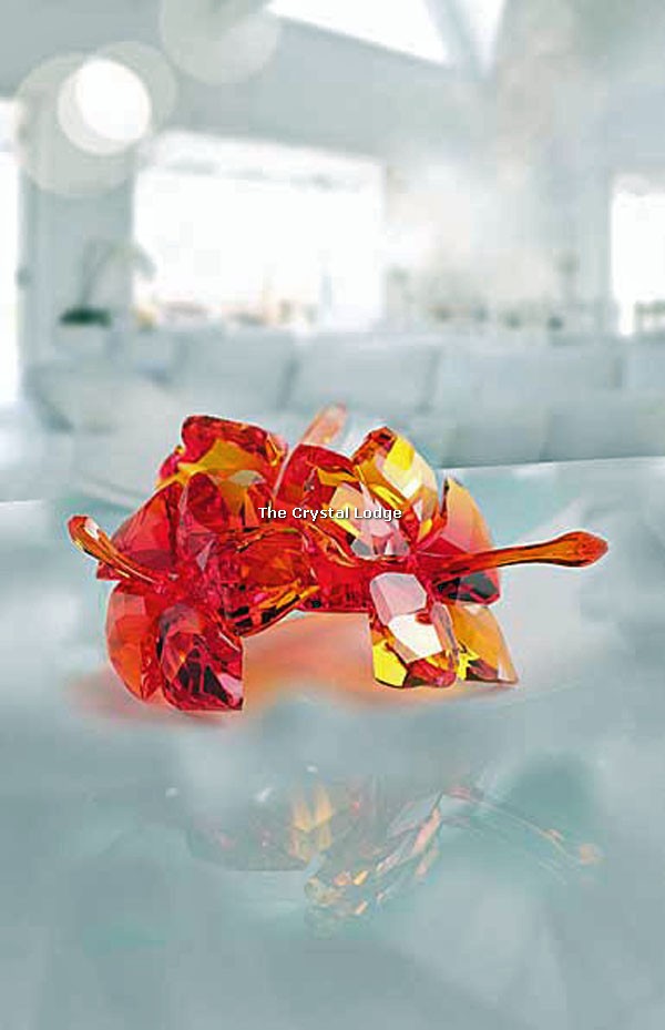 Swarovski_red_hibiscus_5136828 | The Crystal Lodge
