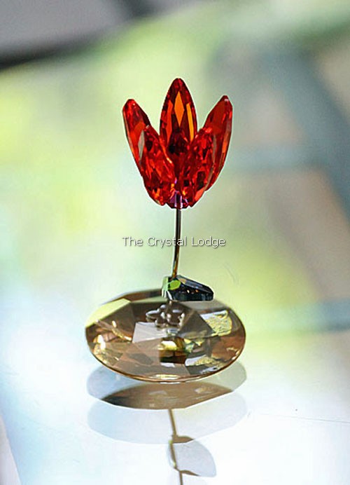 Swarovski_rocking_flower_Kim_1016548 | The Crystal Lodge