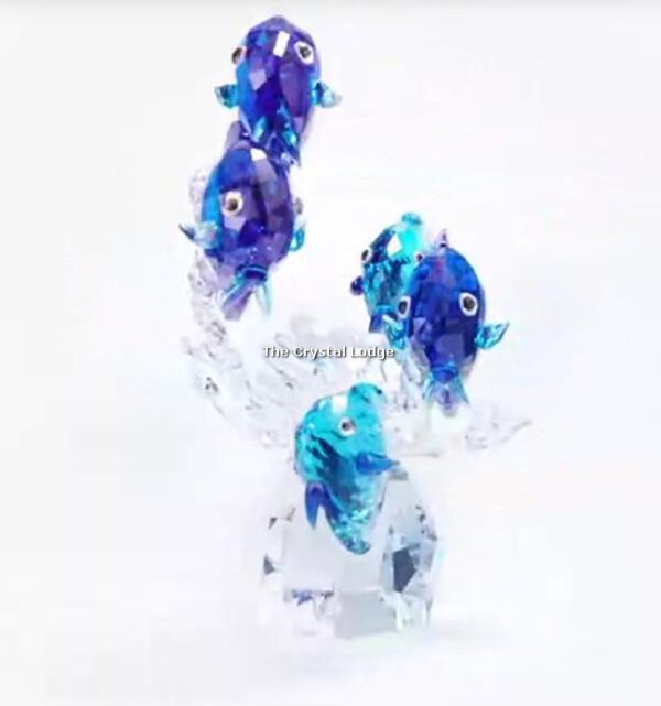 Swarovski_school_of_fish_2020_5493705 | The Crystal Lodge