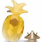 Swarovski_jungle_beats_pineapple_magnet_yellow_large_5572158_1_WM Swarovski_jungle_beats_pineapple_magnet_yellow_large_5572158 | The Crystal Lodge