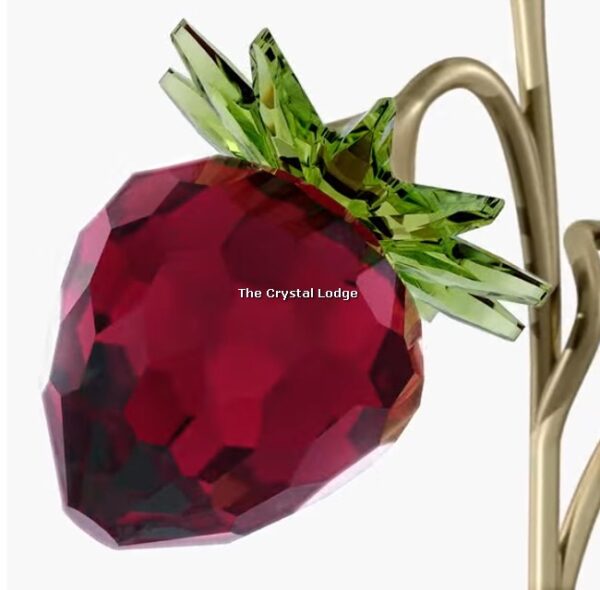 Swarovski_Garden_Tales_Wild_Strawberry_5619232 | The Crystal Lodge