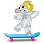 Swarovski_Kris_Bear_Skaterbear_5619208_1_WM Swarovski_Kris_Bear_Skaterbear_5619208 | The Crystal Lodge