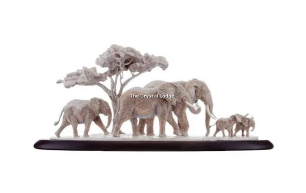 Swarovski_Myriad_Adhimu_elephants_5611171 | The Crystal Lodge