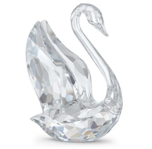 Swarovski_Swan_signum_large_5613256 | The Crystal Lodge