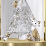 Swarovski_Holiday_Magic_Winter_scene_LED_lantern_5634035_9_WM Swarovski_Holiday_Magic_Winter_scene_LED_lantern_5634035 | The Crystal Lodge